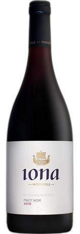 Highlands Pinot Noir bottle